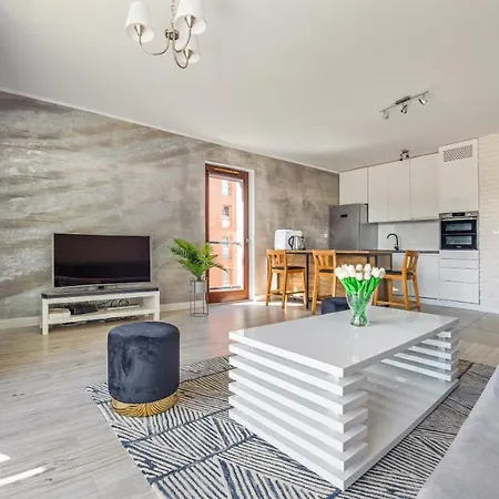 Aura Ii, Sun & Snow *