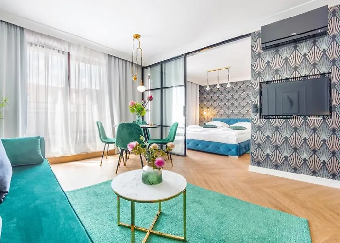 Aura Ii, Sun & Snow * Gdansk