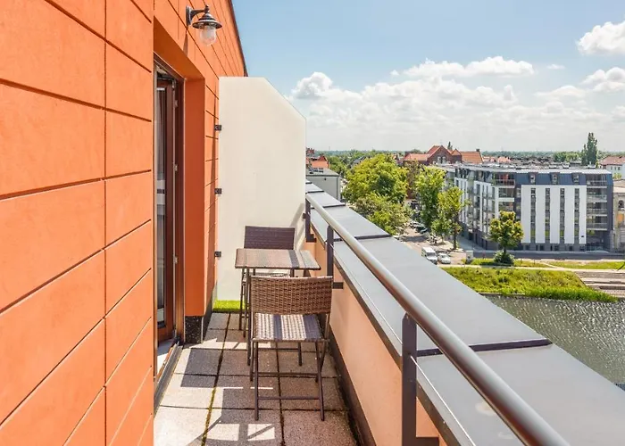 Aura Ii, Sun & Snow Гданьск