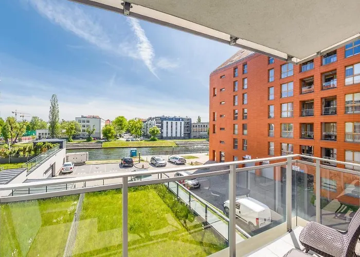 Aura Ii, Sun & Snow Gdansk