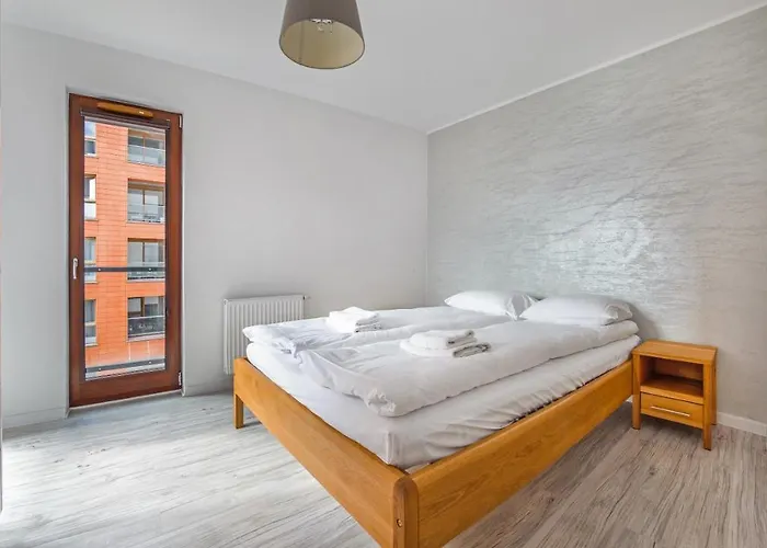 Aura Ii, Sun & Snow Гданьск