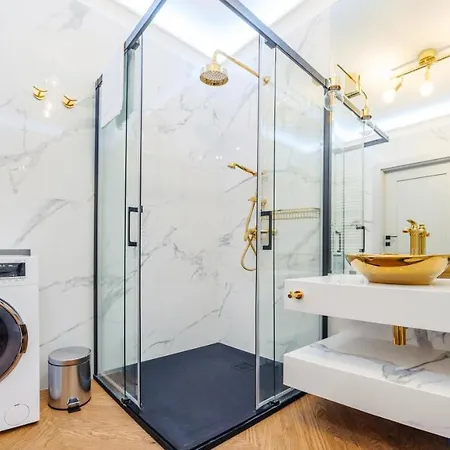 Aura Ii, Sun & Snow Gdańsk